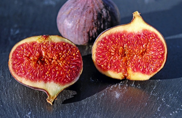 Fig - fruit for a healthy body: Protects against cancer, preserves the heart, reduces cholesterol